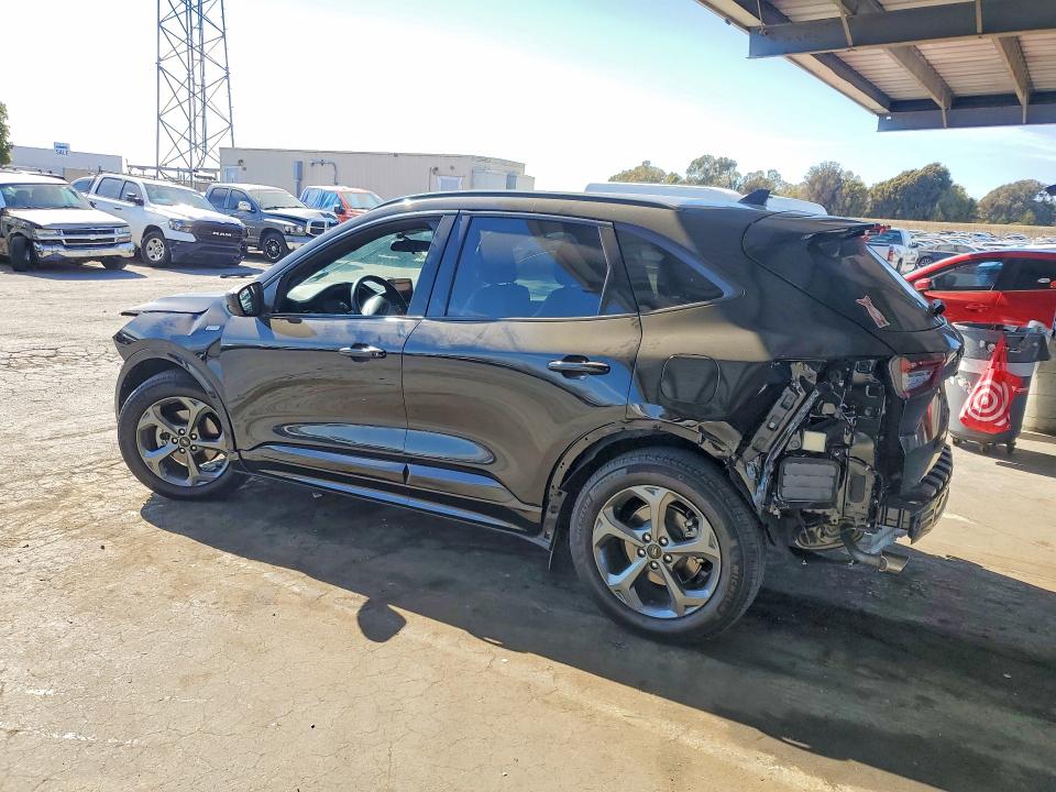 Photo 2 from auction – 2024 FORD ESCAPE with VIN 1FMCU0MZ3RUA05642