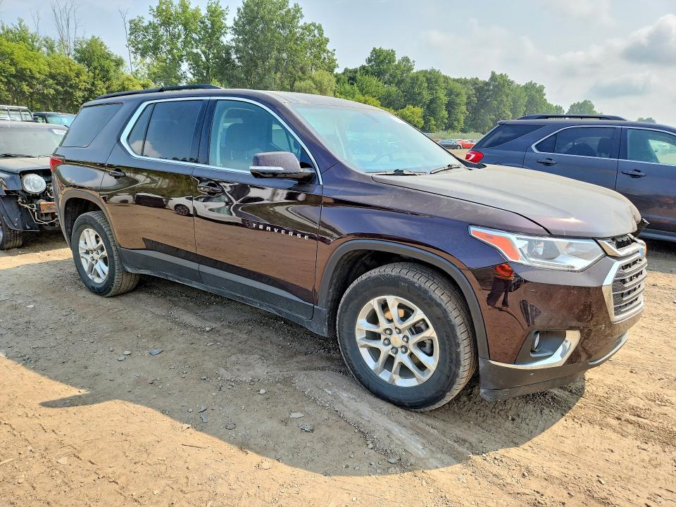 Photo 4 from auction – 2020 CHEVROLET TRAVERSE with VIN 1GNERGKW5LJ307689