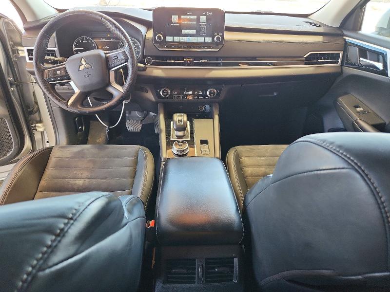 Снимка 8 от търг – 2022 MITSUBISHI OUTLANDER с VIN JA4J4UA88NZ064353