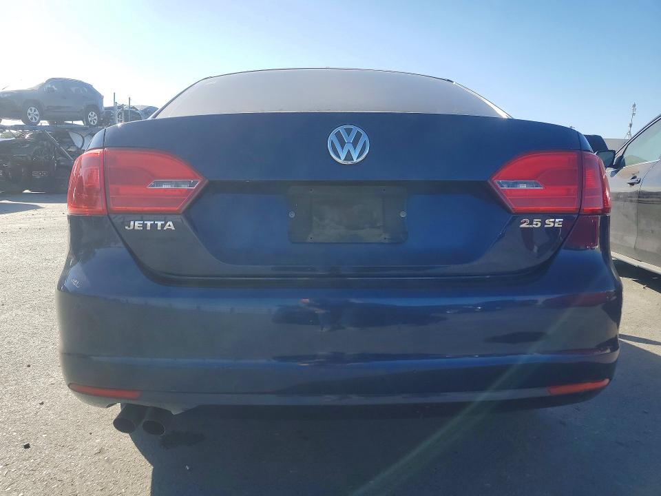 Photo 6 from auction – 2012 VOLKSWAGEN JETTA with VIN 3VWDP7AJ0CM131179