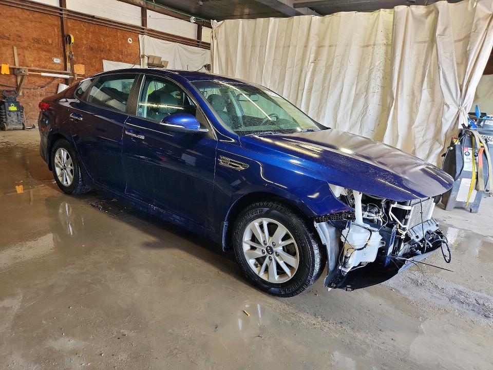 Photo 4 from auction – 2017 KIA OPTIMA with VIN 5XXGT4L39HG176770