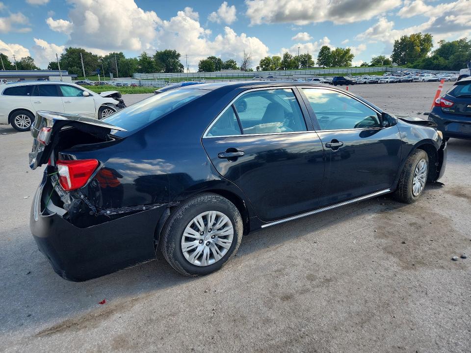 Photo 3 from auction – 2014 TOYOTA CAMRY with VIN 4T1BF1FK0EU373721
