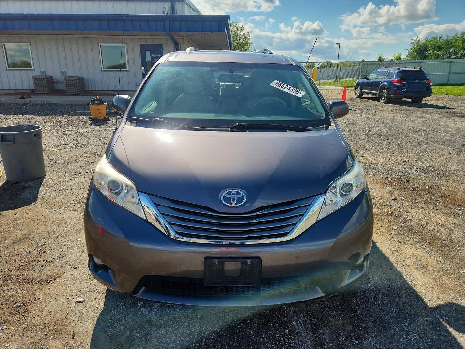 Photo 5 from auction – 2013 TOYOTA SIENNA with VIN 5TDYK3DC0DS386277