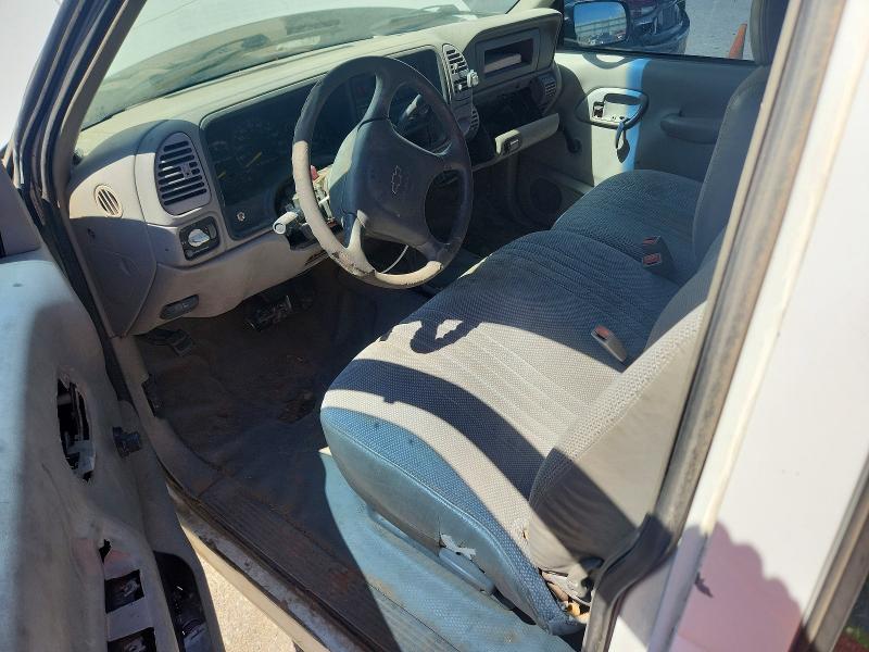 Фото 8 с аукциона – 2000 CHEVROLET GMT-400 с VIN 1GCGK29F3YF512646