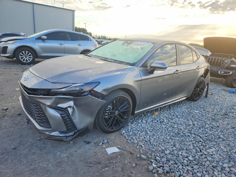 TOYOTA CAMRY 2025 مع رقم تعريف المركبة 4T1DAACK9SU610262 - صورة من المزاد