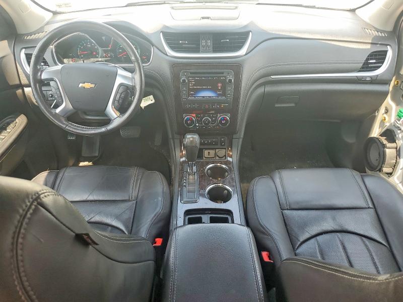 Photo 8 from auction – 2015 CHEVROLET TRAVERSE with VIN 1GNKVJKD4FJ150493