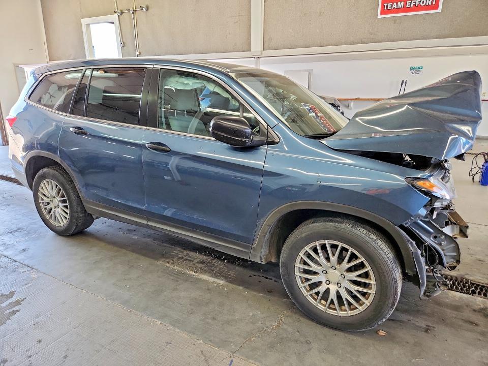 Photo 4 from auction – 2016 HONDA PILOT with VIN 5FNYF6H11GB110438