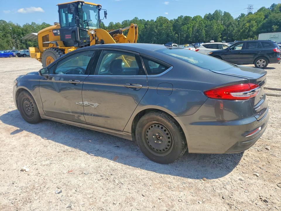 Foto 2 de la subasta – 2019 FORD FUSION con VIN 3FA6P0HD8KR112437