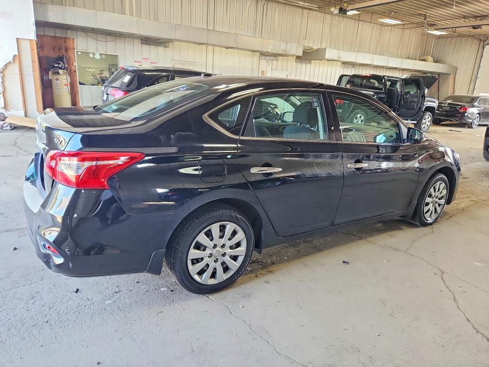 Photo 3 from auction – 2017 NISSAN SENTRA with VIN 3N1AB7AP5HL722729
