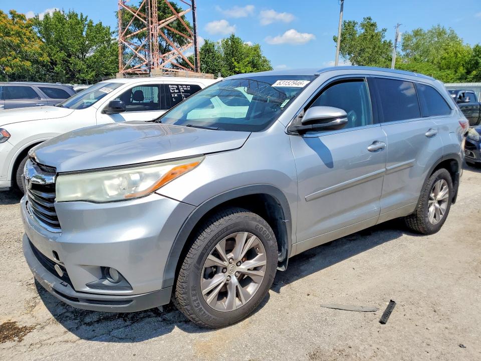 TOYOTA HIGHLANDER 2015 with VIN 5TDJKRFH7FS218958 - Photo from auction