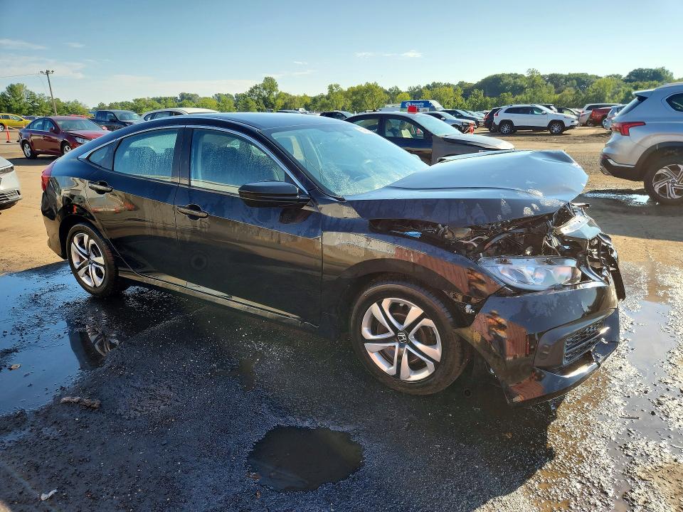 Photo 4 from auction – 2016 HONDA CIVIC with VIN 19XFC2F55GE200776