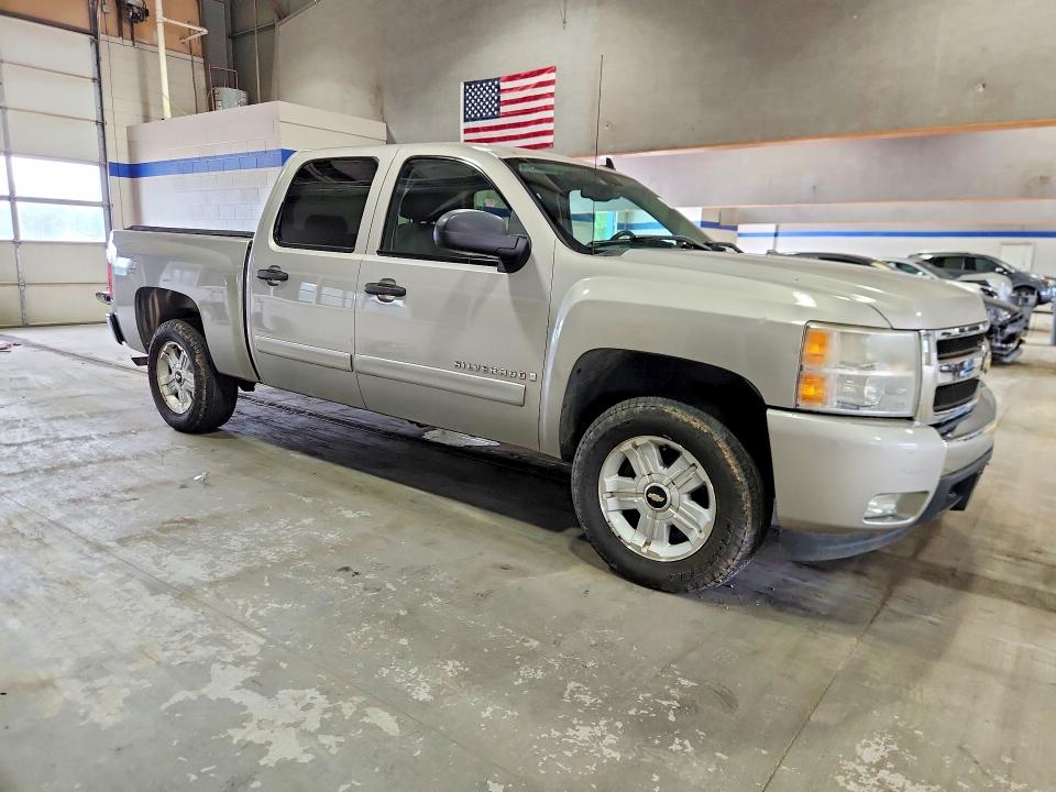 Photo 4 from auction – 2007 CHEVROLET SILVERADO with VIN 2GCEK13M171512014