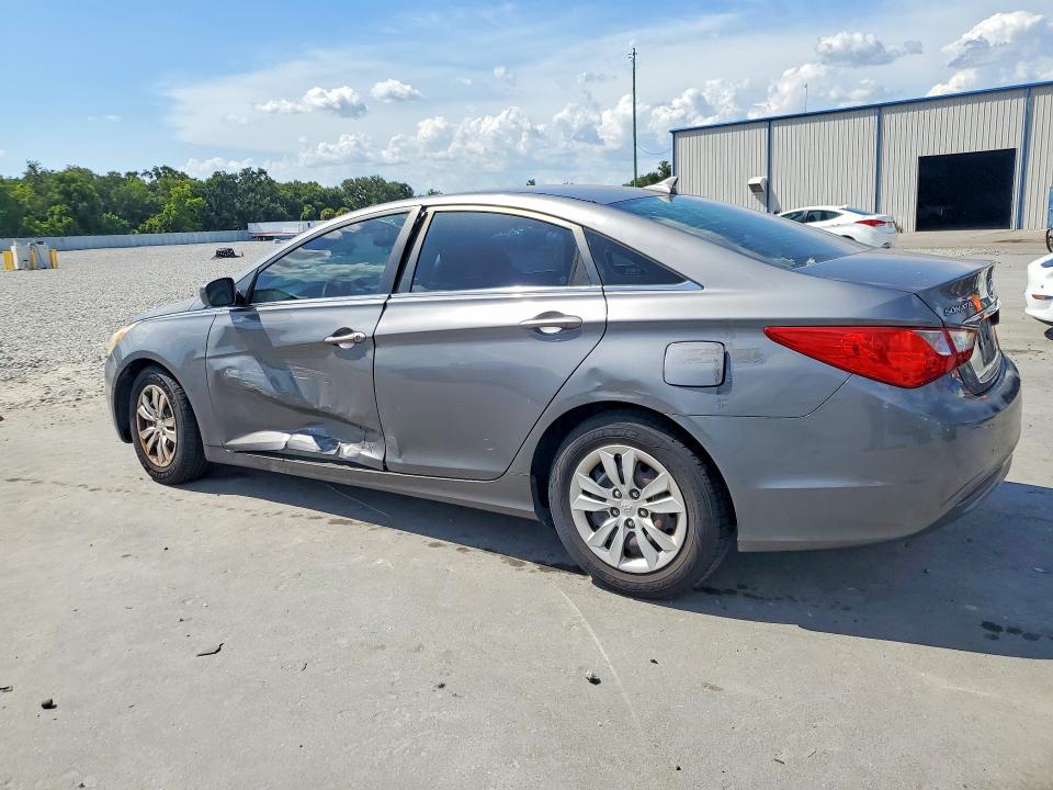 Photo 2 from auction – 2011 HYUNDAI SONATA with VIN 5NPEB4AC6BH277077