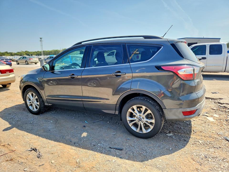Photo 2 from auction – 2018 FORD ESCAPE with VIN 1FMCU9GD6JUB75468
