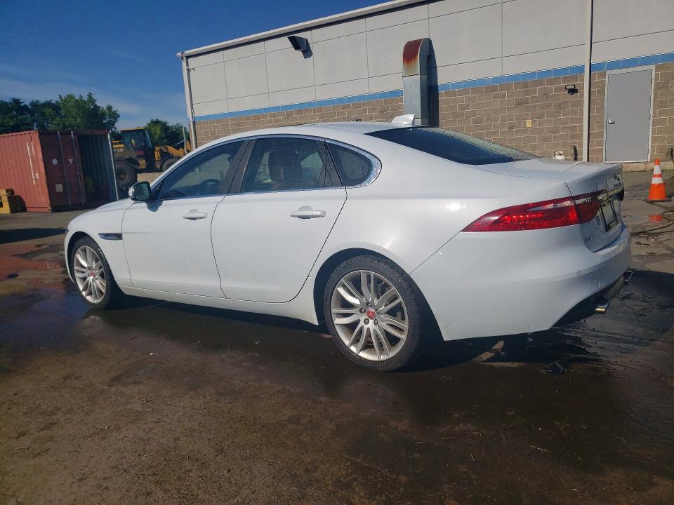 Photo 2 from auction – 2018 JAGUAR XF with VIN SAJBN4EV9JCY53312
