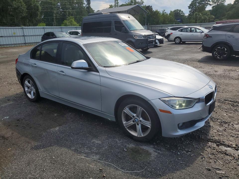 Photo 4 from auction – 2014 BMW 328 with VIN WBA3A5C51EP601184