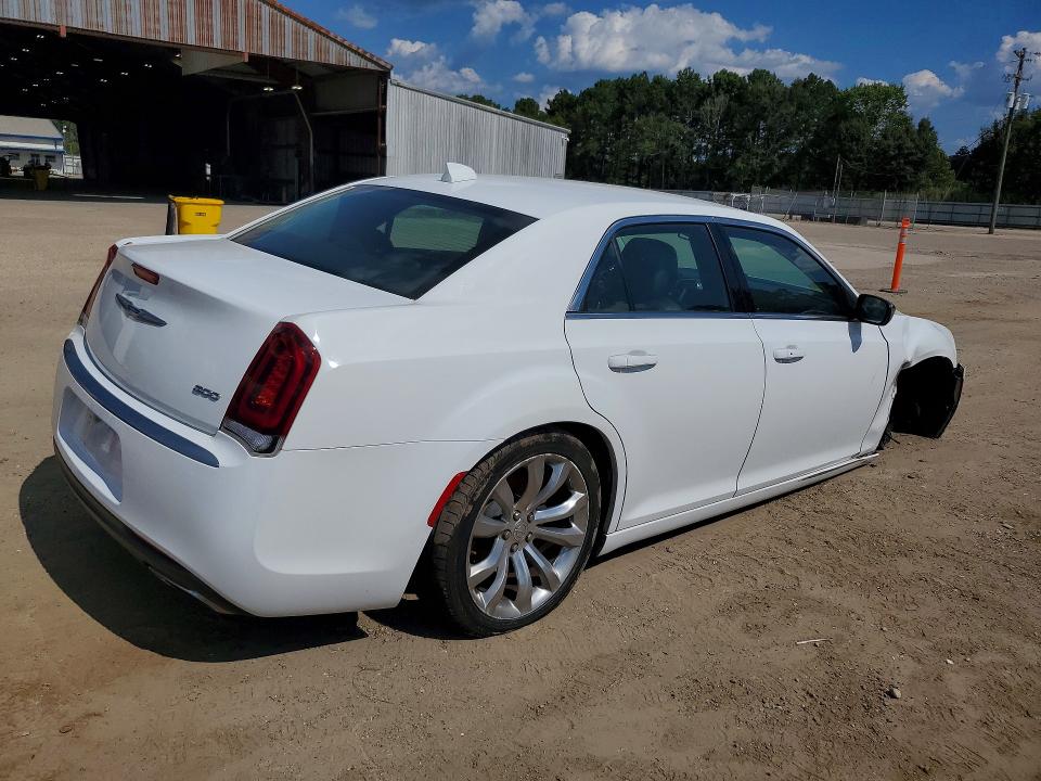 Photo 3 from auction – 2019 CHRYSLER 300 with VIN 2C3CCAAG8KH626064