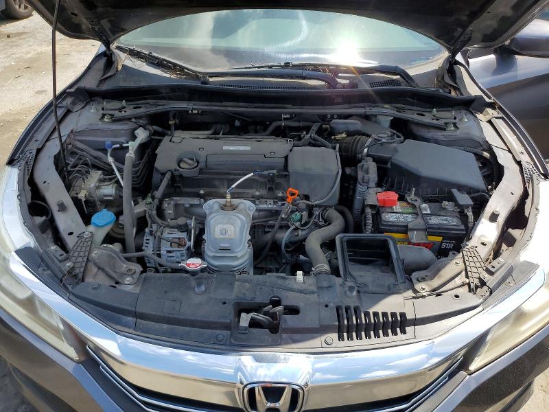 Photo 11 from auction – 2017 HONDA ACCORD with VIN 1HGCR2F55HA281396