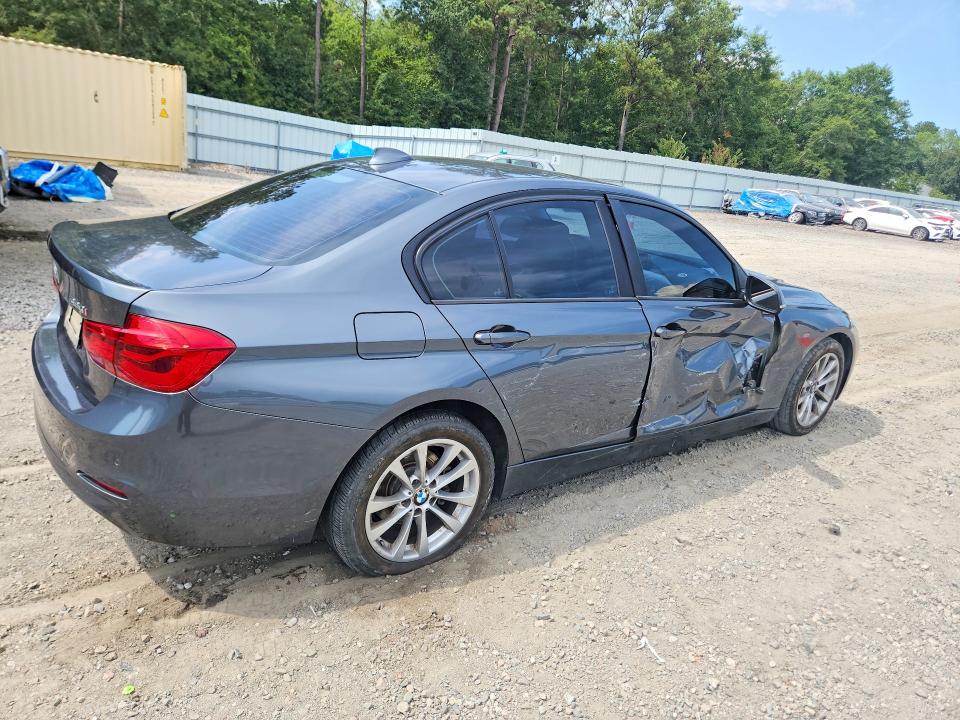 Photo 3 from auction – 2016 BMW 320 with VIN WBA8E1G52GNT35525