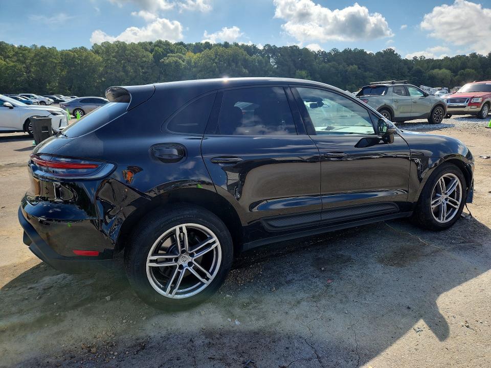 Photo 3 from auction – 2023 PORSCHE MACAN with VIN WP1AA2A59PLB03268