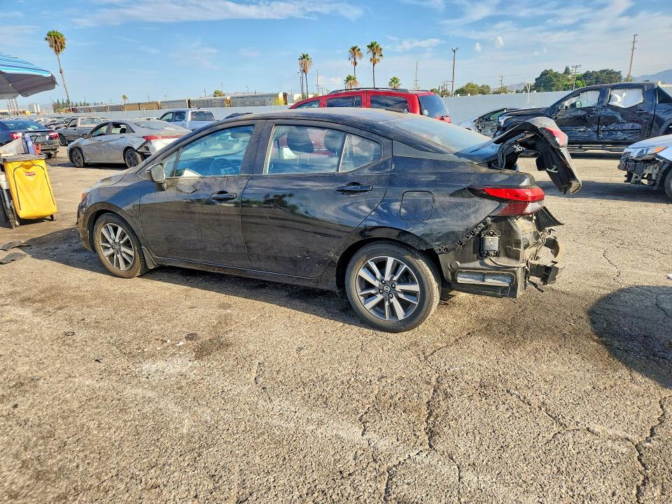 Photo 2 from auction – 2020 NISSAN VERSA with VIN 3N1CN8EV2LL812136