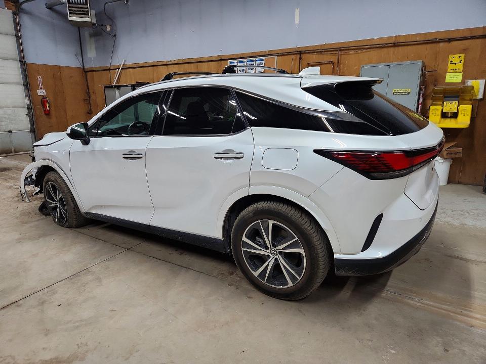Photo 2 from auction – 2023 LEXUS RX 350H with VIN 2T2BBMCAXPC005698