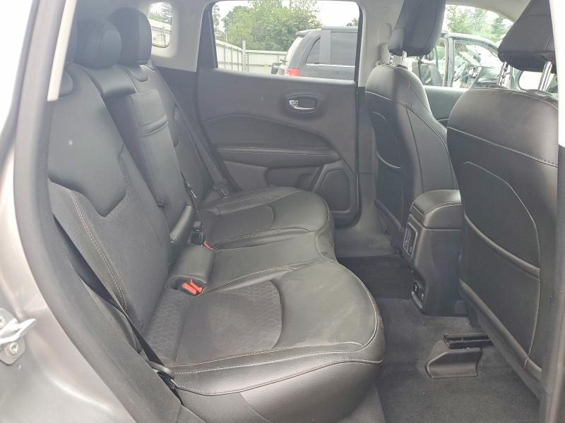 Photo 11 from auction – 2019 JEEP COMPASS with VIN 3C4NJDBB3KT728944