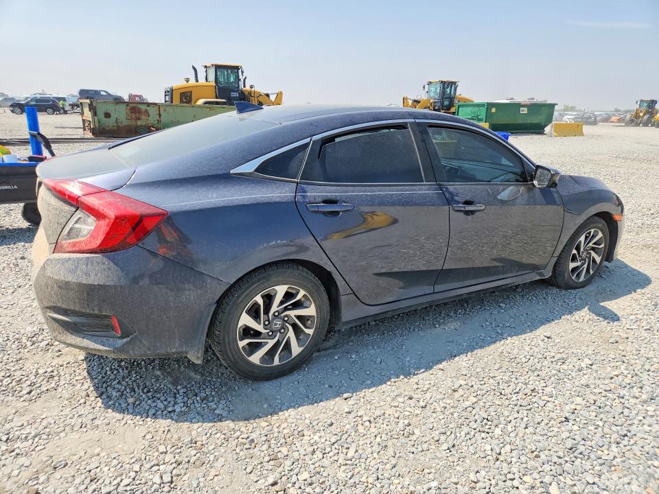 Photo 3 from auction – 2018 HONDA CIVIC with VIN 2HGFC2F77JH538940