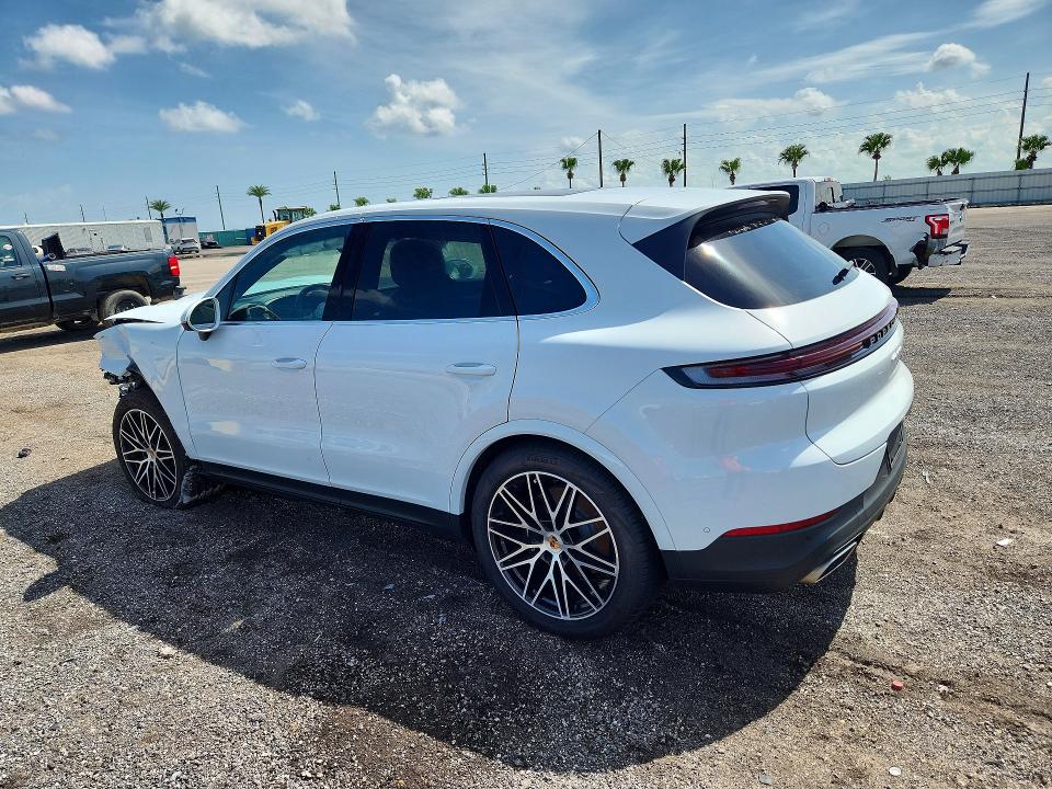 Photo 2 from auction – 2026 PORSCHE CAYENNE with VIN WP1AA2AYXTDA04005