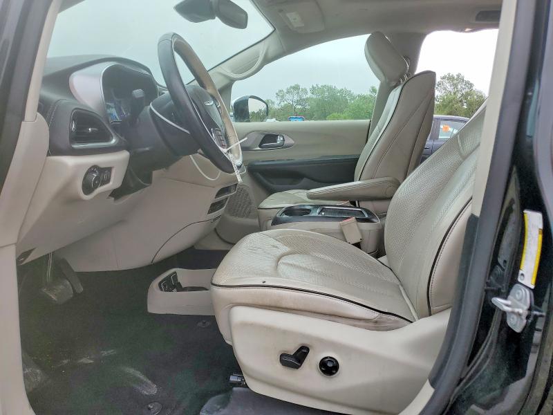 Photo 7 from auction – 2018 CHRYSLER PACIFICA with VIN 2C4RC1N76JR118653