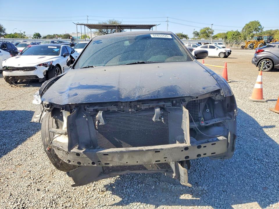 Foto 5 de la subasta – 2021 CHRYSLER 300 con VIN 2C3CCABG4MH529140