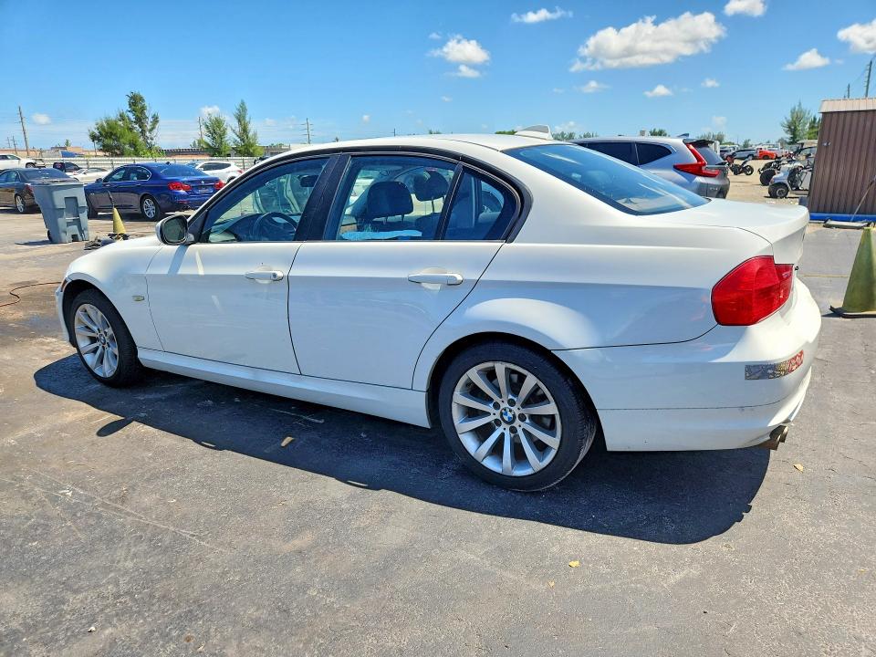 Photo 2 from auction – 2011 BMW 328 with VIN WBAPK5C50BA656576