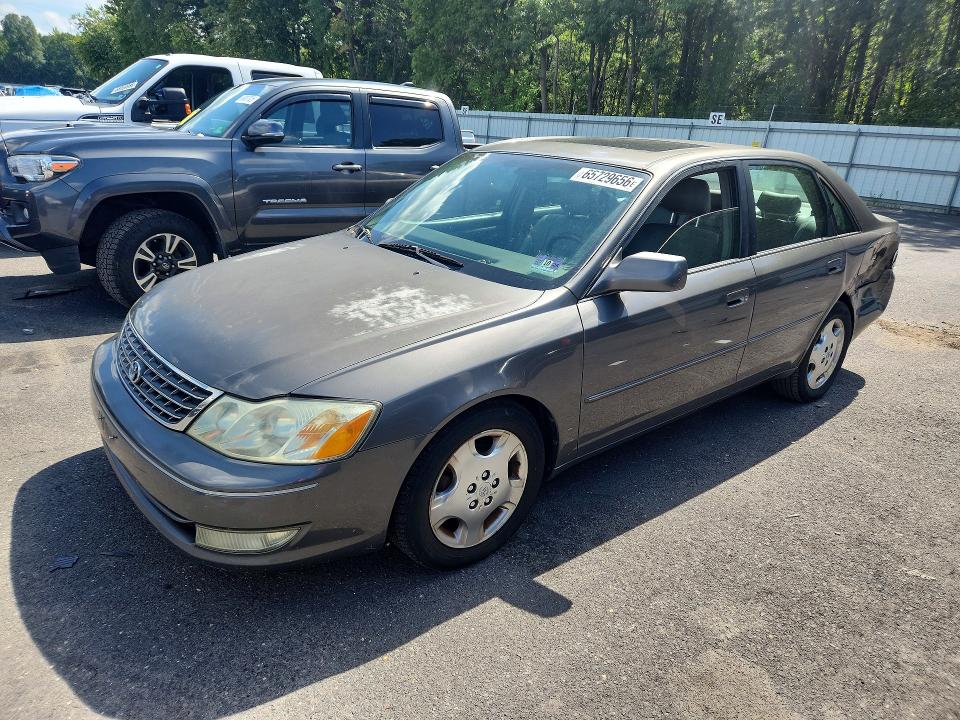 TOYOTA AVALON 2004 with VIN 4T1BF28B74U350681 - Photo from auction