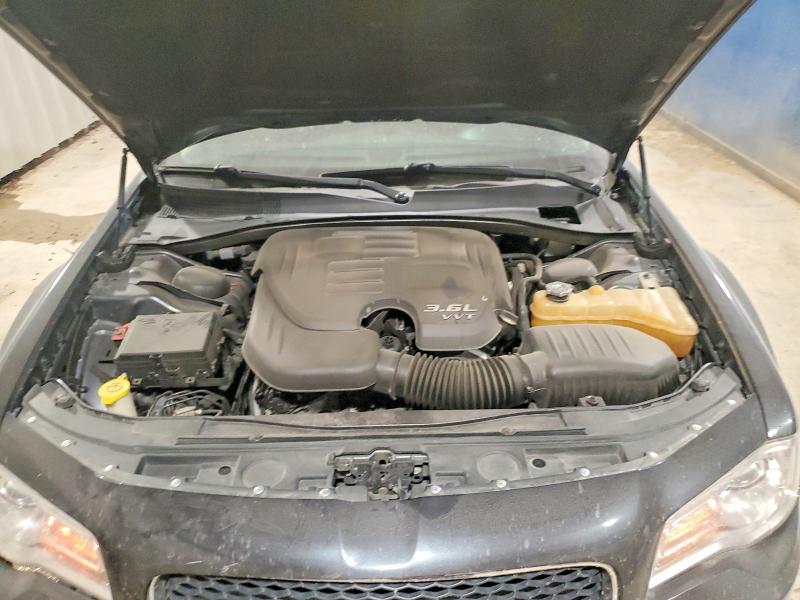 Photo 11 from auction – 2018 CHRYSLER 300 with VIN 2C3CCAAG0JH234212
