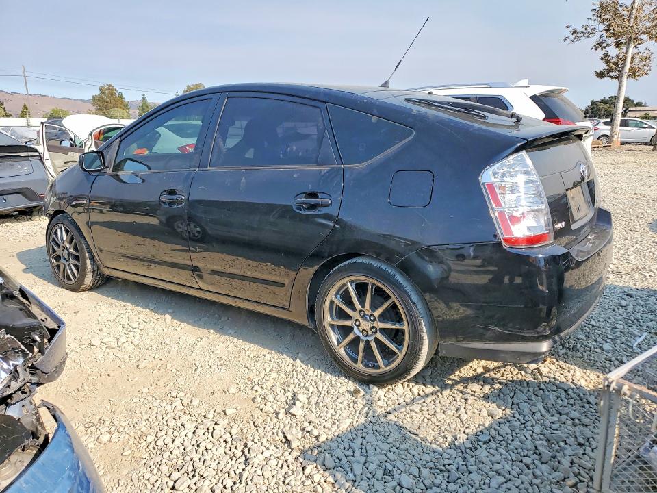 Photo 2 from auction – 2006 TOYOTA PRIUS with VIN JTDKB20U867514261