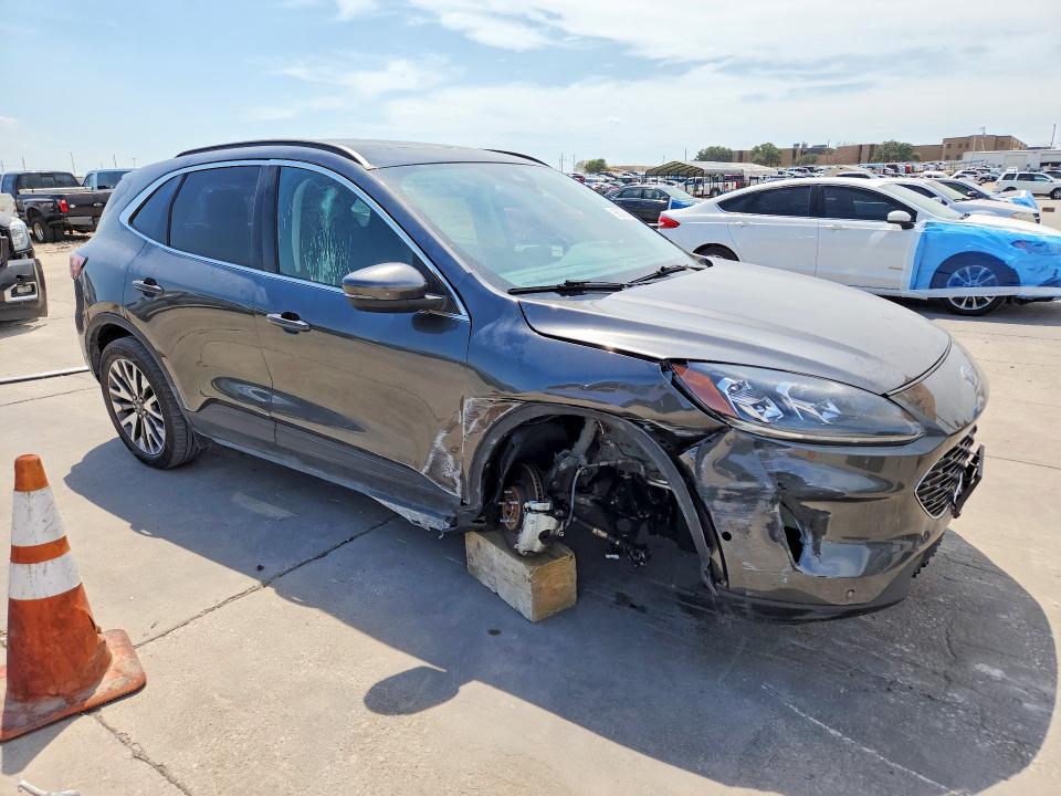 Photo 4 from auction – 2020 FORD ESCAPE with VIN 1FMCU9DZ5LUA15259