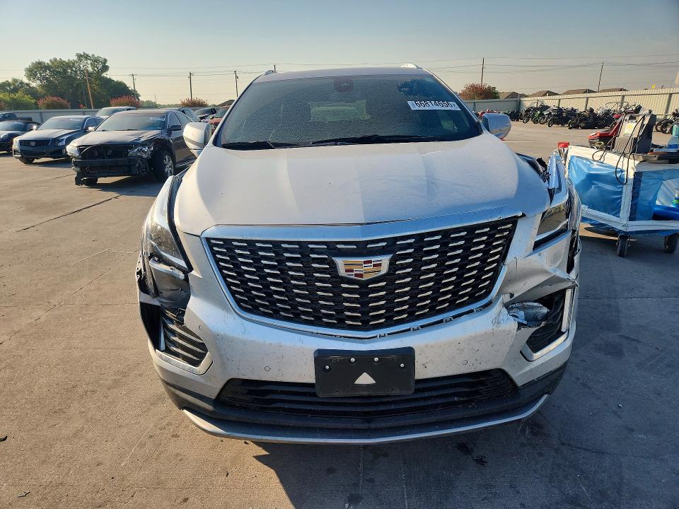 Photo 5 from auction – 2020 CADILLAC XT5 with VIN 1GYKNCRS6LZ130732