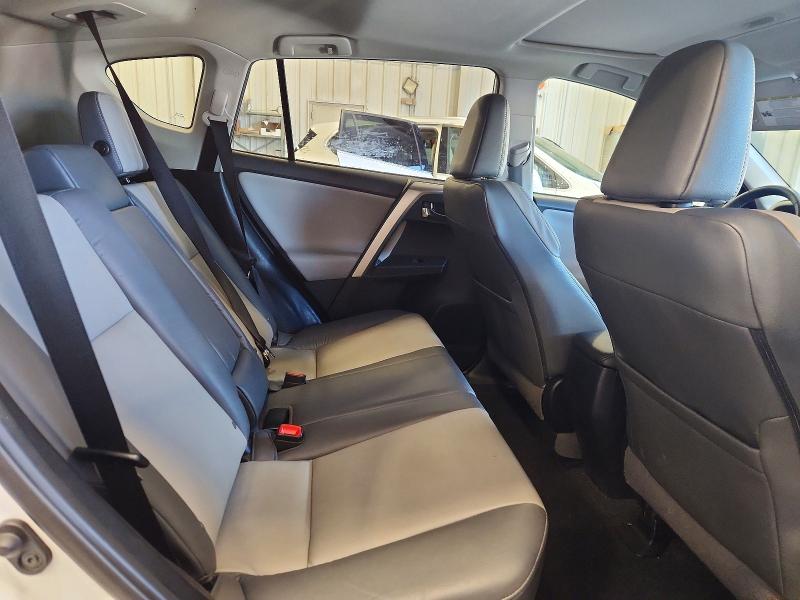 Photo 11 from auction – 2015 TOYOTA RAV4 with VIN 2T3DFREV4FW259782
