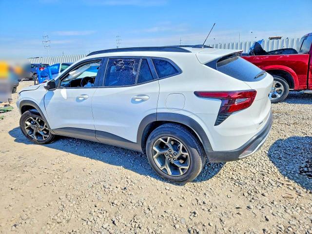 Photo 2 from auction – 2025 CHEVROLET TRAX with VIN KL77LHEP4SC236319