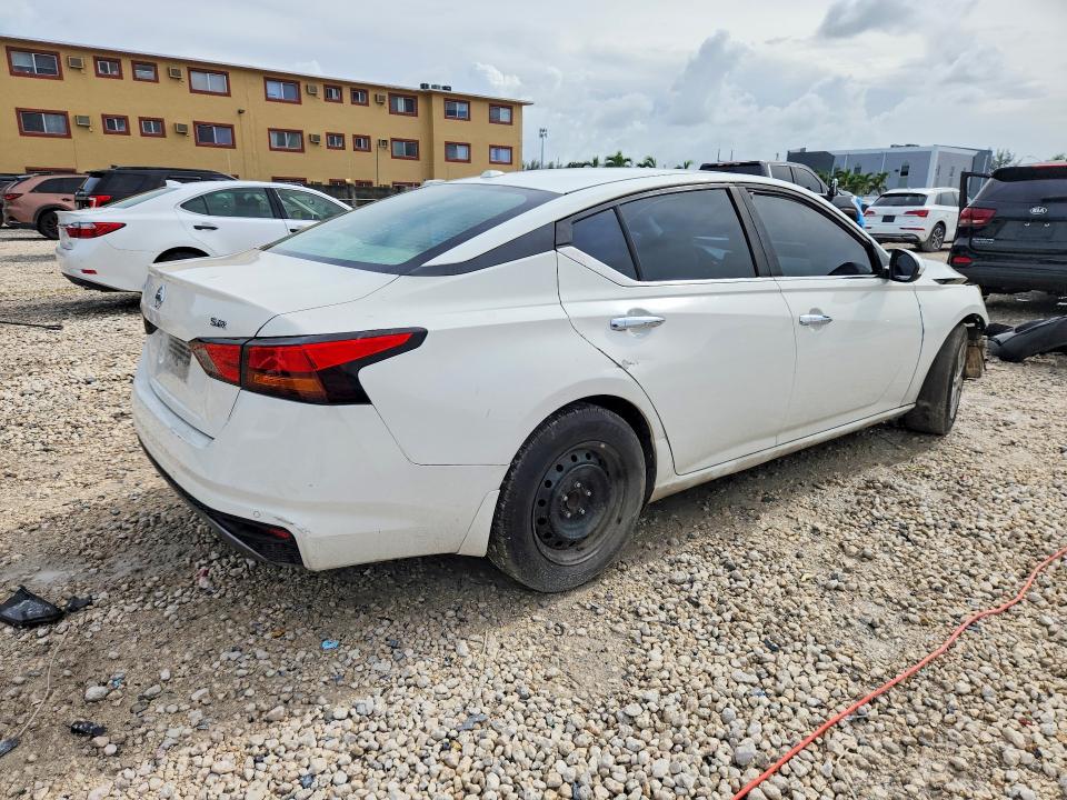 Photo 3 from auction – 2019 NISSAN ALTIMA with VIN 1N4BL4BV1KC159410