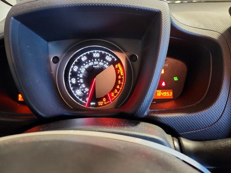 Zdjęcie 9 z aukcji – 2010 SCION XD z VIN JTKKU4B43A1002298
