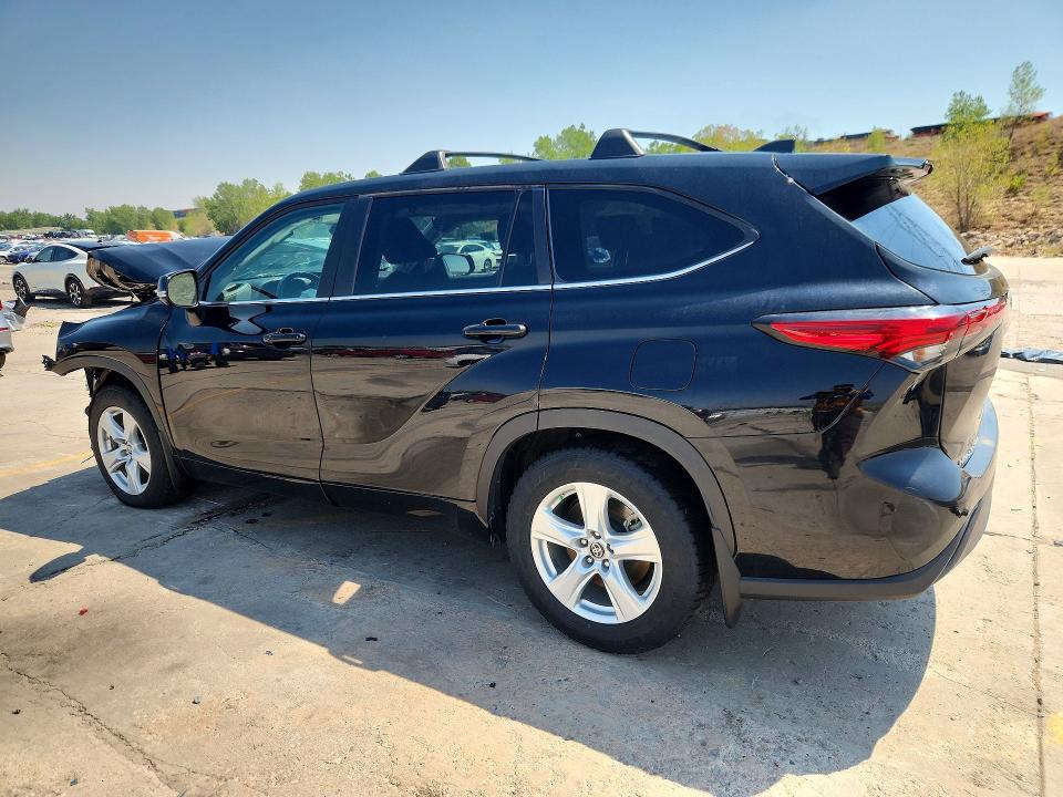 Photo 2 from auction – 2023 TOYOTA HIGHLANDER with VIN 5TDKDRBH5PS503812