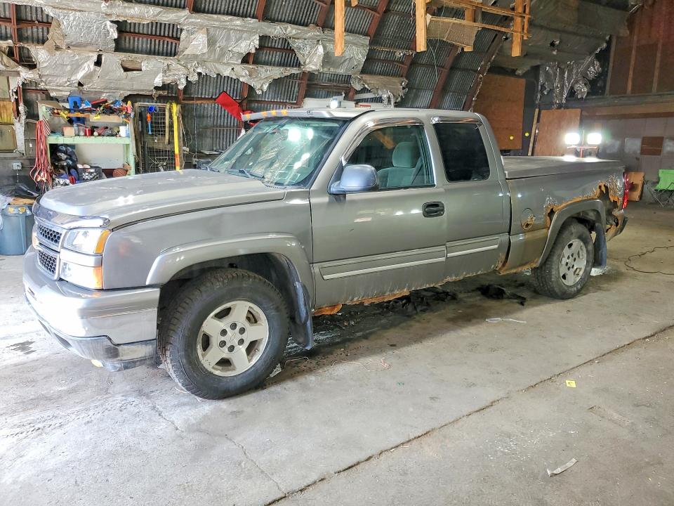 2006 CHEVROLET SILVERADO - Търг №63581576