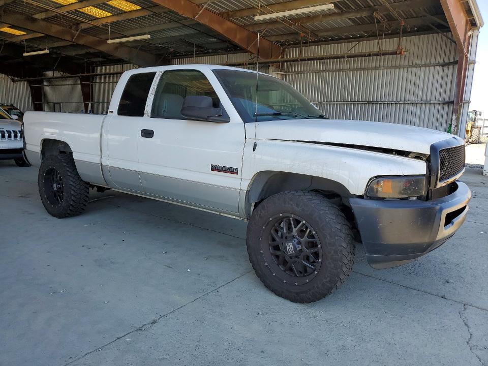 Photo 4 from auction – 2001 DODGE RAM 2500 with VIN 3B7KC23621G789051