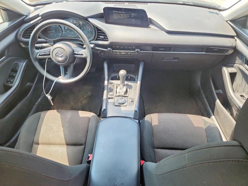 Photo 8 from auction – 2022 MAZDA 3 with VIN 3MZBPAA79NM307612