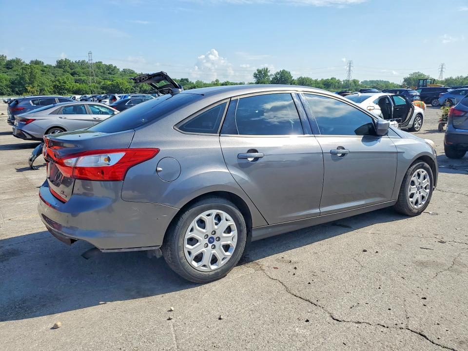 Photo 3 from auction – 2012 FORD FOCUS with VIN 1FAHP3F24CL478293