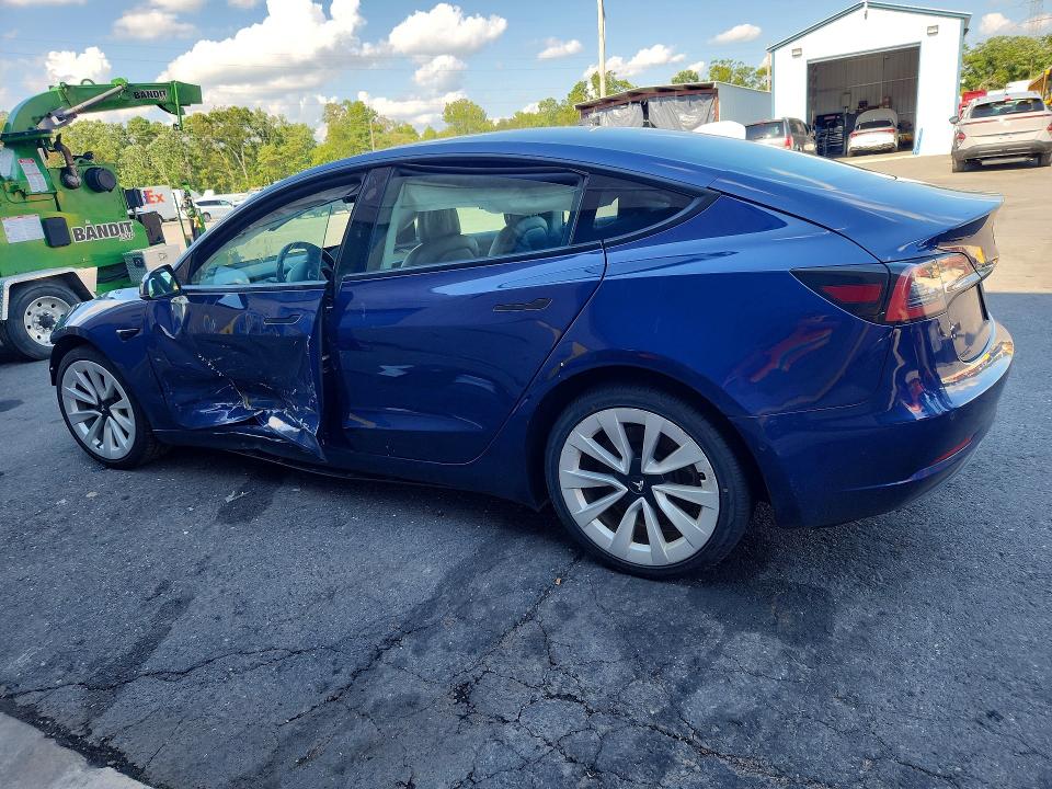 Photo 2 from auction – 2022 TESLA MODEL 3 with VIN 5YJ3E1EA3NF370793