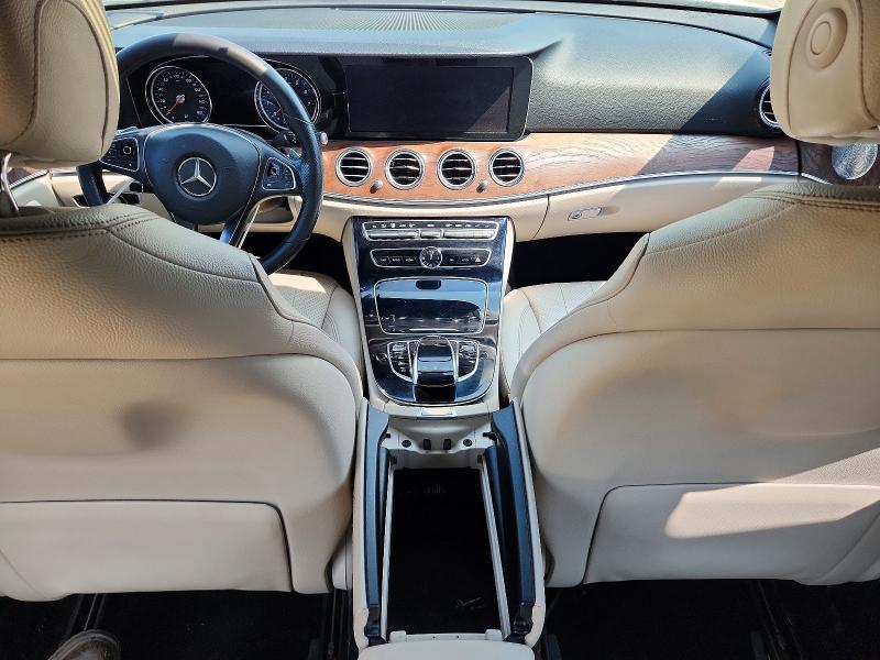 Photo 8 from auction – 2017 MERCEDES-BENZ E with VIN WDDZF4KB2HA030205