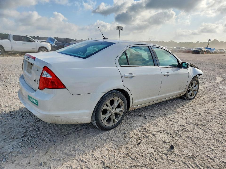 Photo 3 from auction – 2012 FORD FUSION with VIN 3FAHP0HA6CR303614