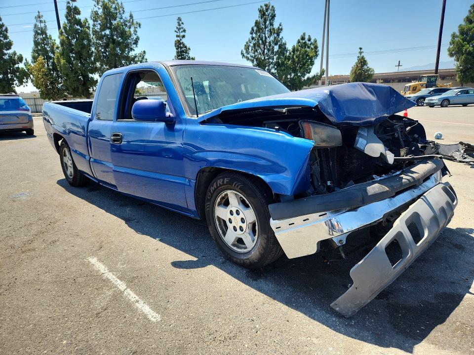 Photo 4 from auction – 2004 CHEVROLET SILVERADO with VIN 2GCEC19T941202684